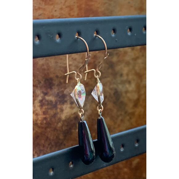 14K Gold, Black Onyx and Heart Shaped Cubic Zirconia Dangle Earrings Vintage - Picture 4 of 6